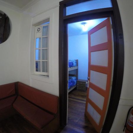 Lemuria Hostel 발파라이소 외부 사진