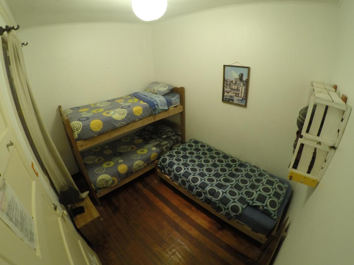 Lemuria Hostel 발파라이소 외부 사진