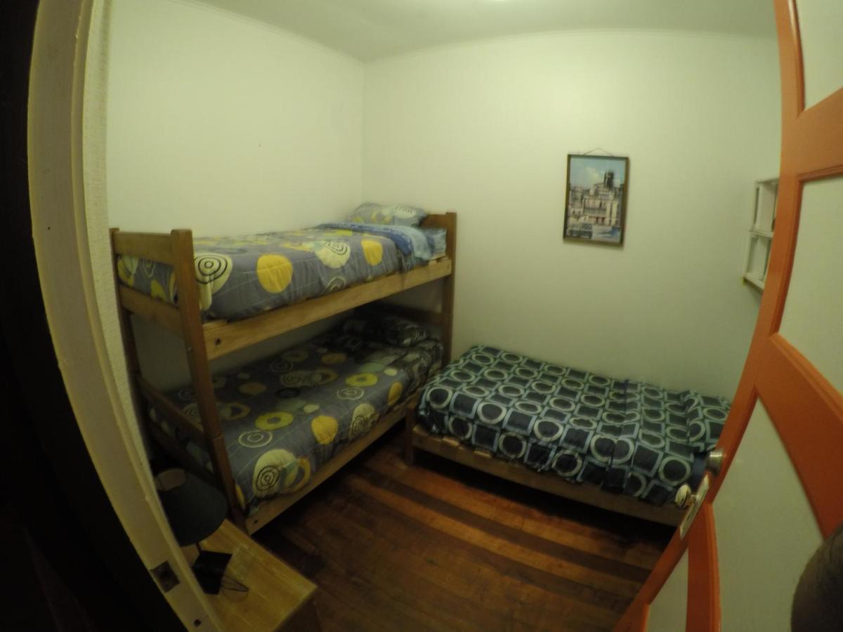 Lemuria Hostel 발파라이소 외부 사진