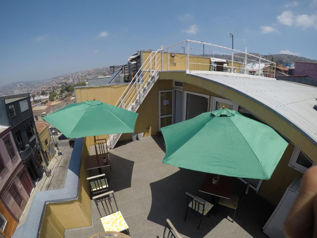 Lemuria Hostel 발파라이소 외부 사진